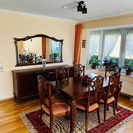 Apartmán Doppelhaushaelfte Nahe Flughafen Hamburg *